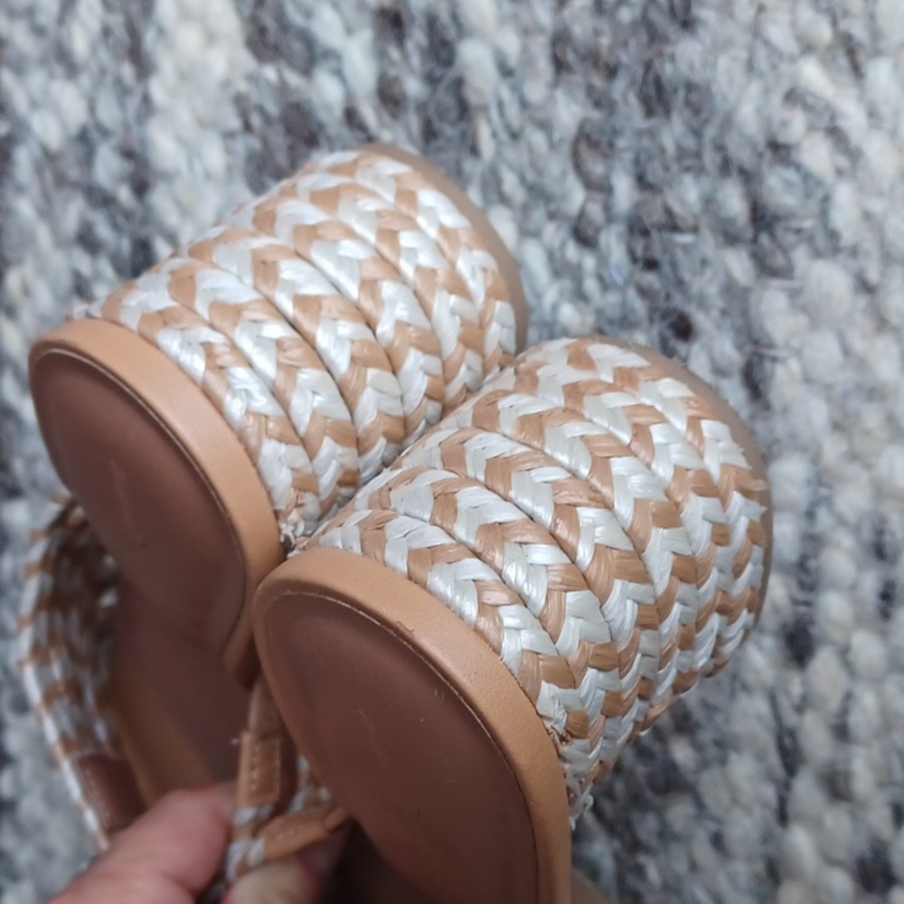 Universal Thread Sandals - image 5